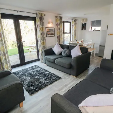Holiday home Cha Cha's *